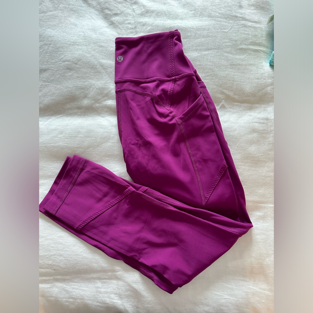 Lululemon size 6 Leggings with pockets
